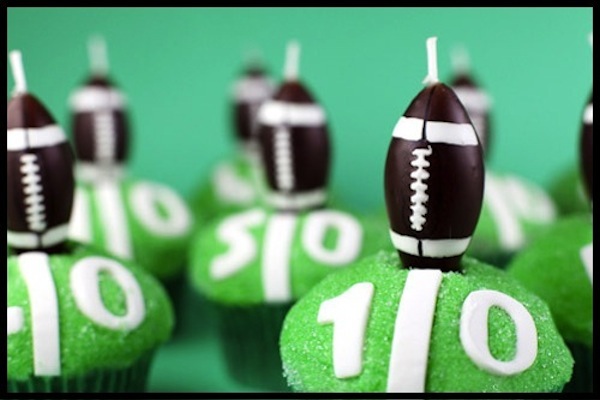Football-Super-Bowl-Cupcakes-Camille-Styles1