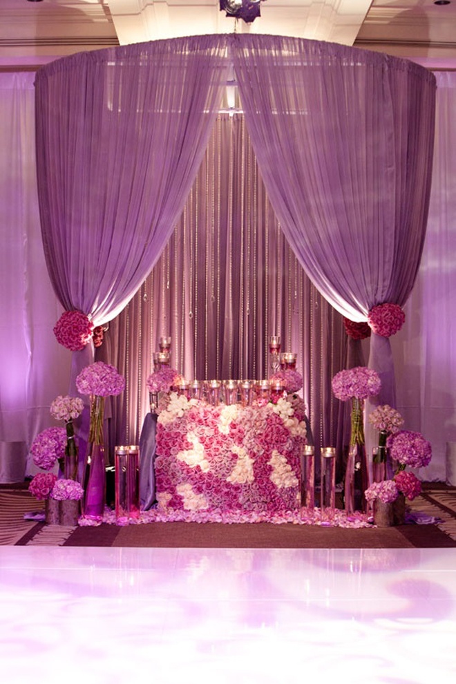 Gorgeous Sweetheart purple table