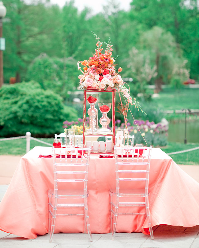 Coral and poppy red inspired tablescape